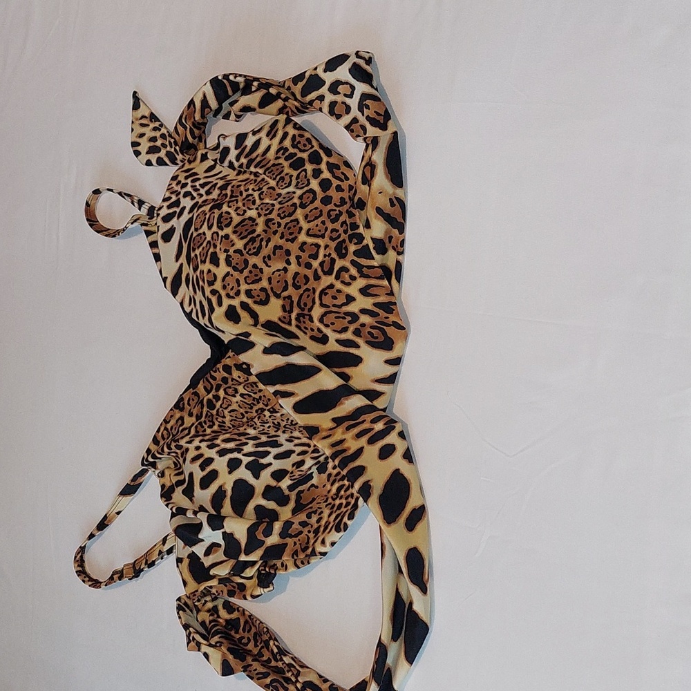 Venus Leppard print Wrap around Swim Suit Top.Fits 38 D New Condition